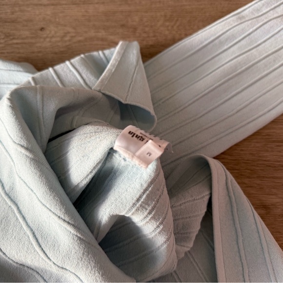 cult gaia ekko light blue asymmetrical gold detail long sleeve knit top medium - Picture 9 of 10